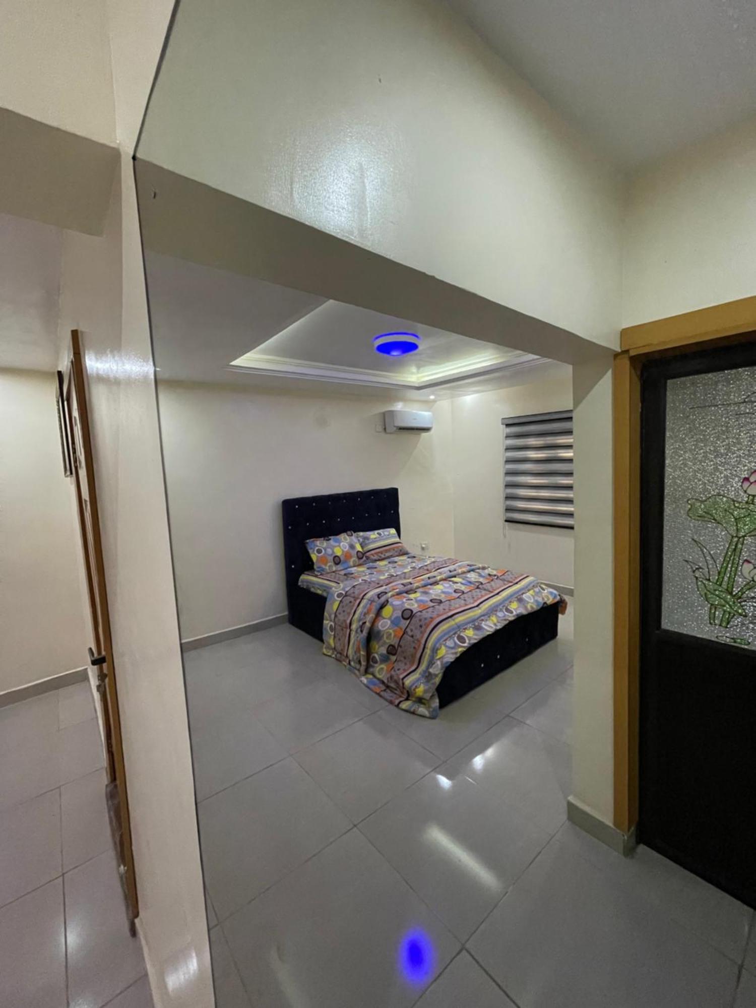 24-Hour Electricity An Entire Stylish 4-Bedroom Bungalow Akure Luaran gambar