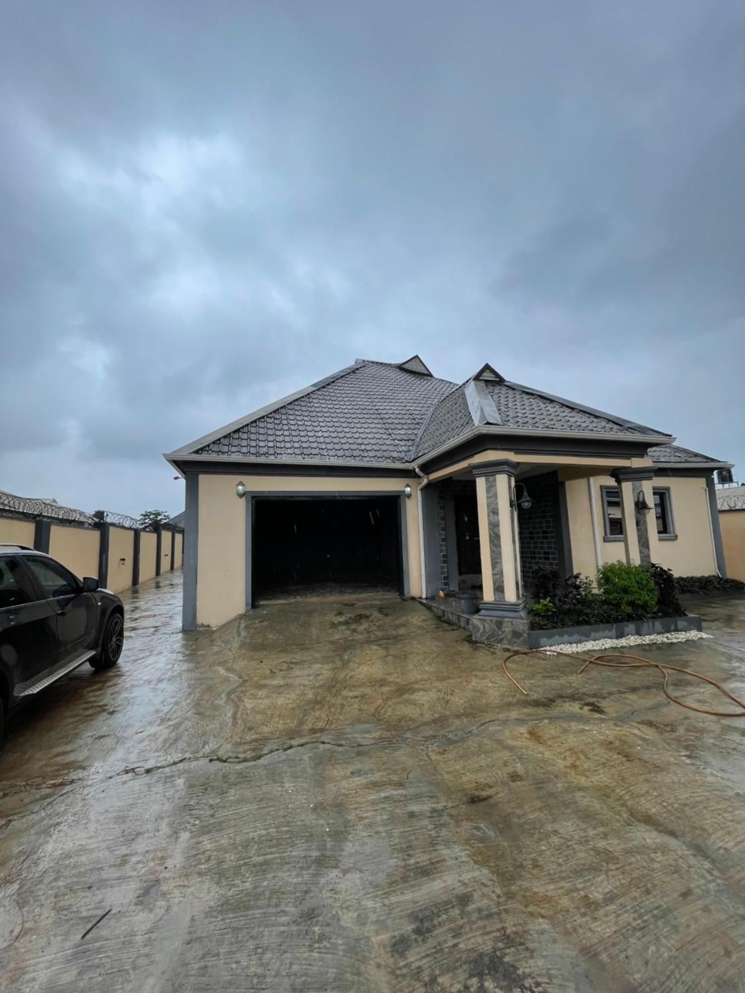 24-Hour Electricity An Entire Stylish 4-Bedroom Bungalow Akure Luaran gambar